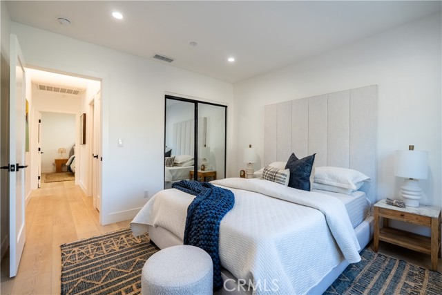 Detail Gallery Image 20 of 35 For 1719 Landis, Burbank,  CA 91504 - 6 Beds | 4 Baths