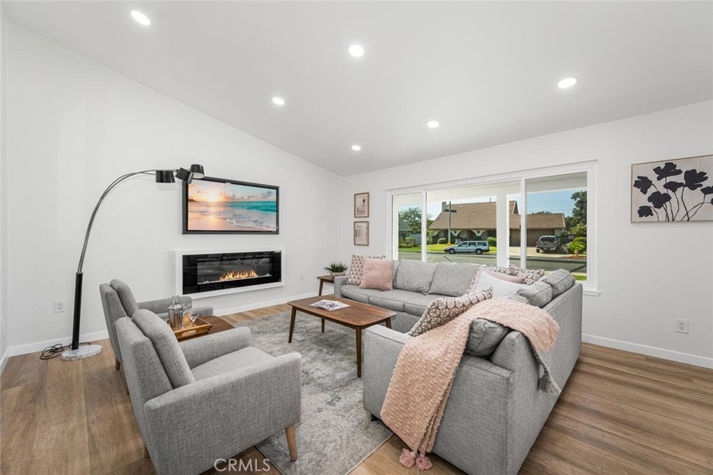 C65741De Cd24 44F6 B53F 4Dd9E7B6E55C 11344 Rochelle, Los Alamitos, Ca 90720 &Lt;Span Style='BackgroundColor:transparent;Padding:0Px;'&Gt; &Lt;Small&Gt; &Lt;I&Gt; &Lt;/I&Gt; &Lt;/Small&Gt;&Lt;/Span&Gt;