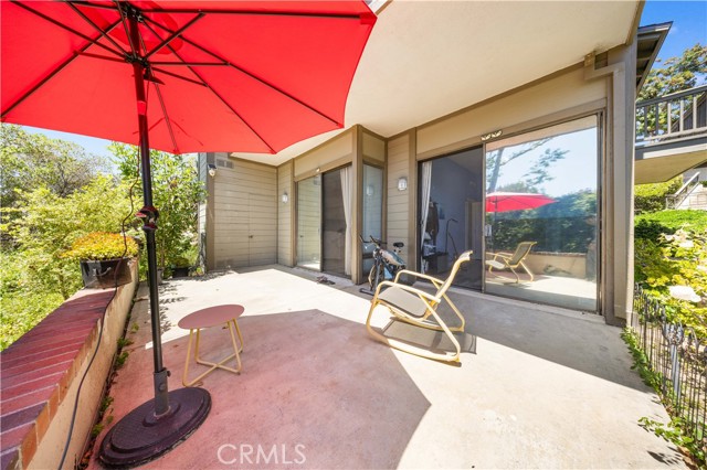 11 Palos, Irvine CA: https://media.crmls.org/medias/c657cea8-8ebf-4303-b98f-3758e43d34ef.jpg
