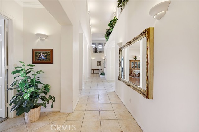 1050 Fuller Drive, Claremont CA: https://media.crmls.org/medias/c658545d-eb05-4ddb-8923-c6bc148ea1d9.jpg