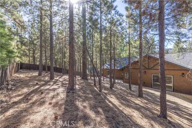 Detail Gallery Image 12 of 12 For 41538 Park Ave, Big Bear Lake,  CA 92315 - 4 Beds | 3 Baths