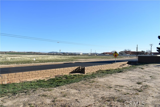 Detail Gallery Image 17 of 22 For 15224 Tournament Drive, Helendale,  CA 92342 - – Beds | – Baths