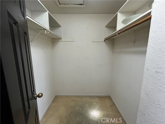 Detail Gallery Image 8 of 27 For 1308 Saint Francis, Los Banos,  CA 93635 - 3 Beds | 2/1 Baths