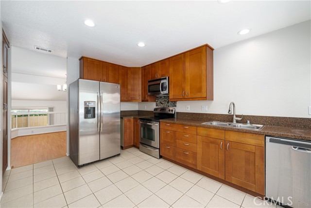 Detail Gallery Image 21 of 45 For 5 Starshine #3,  Irvine,  CA 92603 - 3 Beds | 2/1 Baths