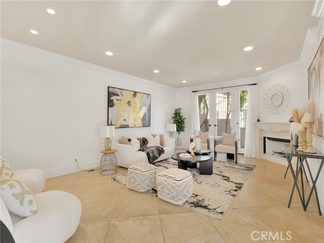 Detail Gallery Image 17 of 60 For 4862 Galendo St, Woodland Hills,  CA 91364 - 6 Beds | 6 Baths