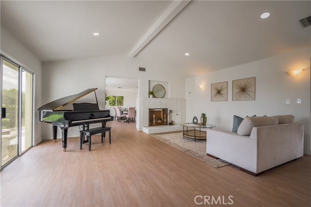 Detail Gallery Image 10 of 66 For 1837 1/4 Vallecito Dr, Hacienda Heights,  CA 91745 - 6 Beds | 4 Baths