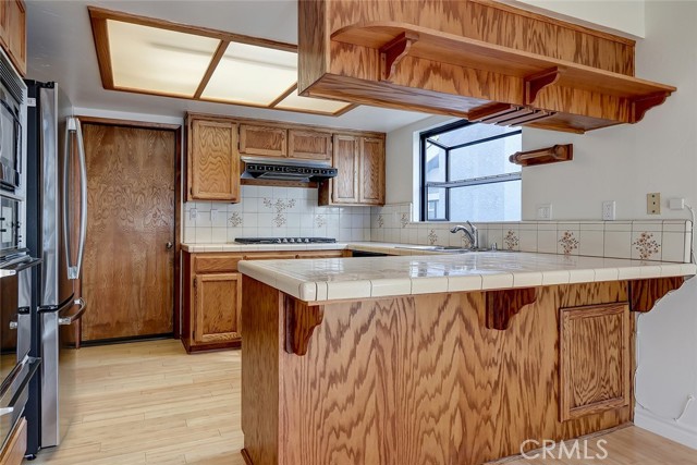 Detail Gallery Image 11 of 22 For 2212 Graham a,  Redondo Beach,  CA 90278 - 3 Beds | 2/1 Baths
