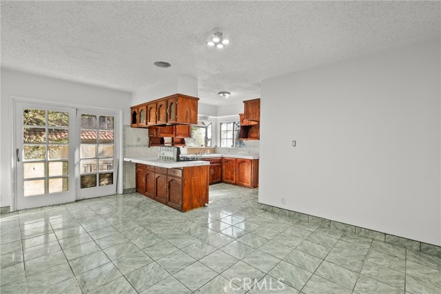 Detail Gallery Image 16 of 58 For 12924 Sproule, Sylmar,  CA 91342 - 4 Beds | 3 Baths