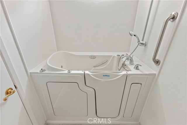 Detail Gallery Image 12 of 15 For 2355 via Mariposa 3f,  Laguna Woods,  CA 92637 - 2 Beds | 2 Baths
