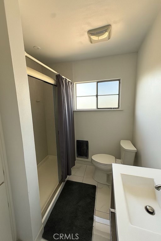 904 W E Street, Ontario CA: https://media.crmls.org/medias/c65f99c7-029e-4e2e-a447-4ceb7cd16af0.jpg