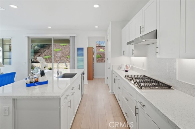 Detail Gallery Image 14 of 39 For 17806 Top Court, Canyon Country,  CA 91350 - 2 Beds | 2 Baths