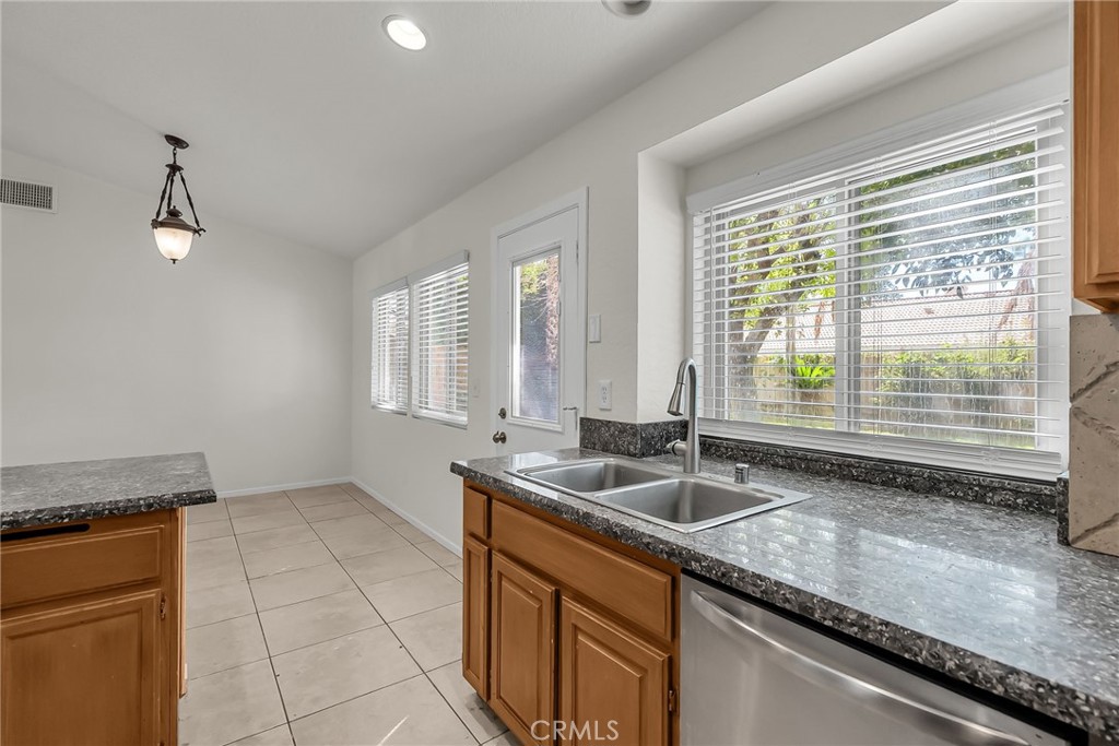 MLS #IV25241819 image #20