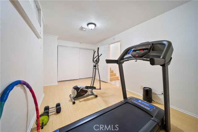 Detail Gallery Image 36 of 47 For 19950 Sherman Way Unit a a,  Winnetka,  CA 91306 - 3 Beds | 4 Baths