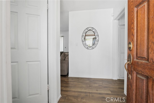 Detail Gallery Image 3 of 7 For 13616 Cornuta Ave, Bellflower,  CA 90706 - 4 Beds | 1/1 Baths