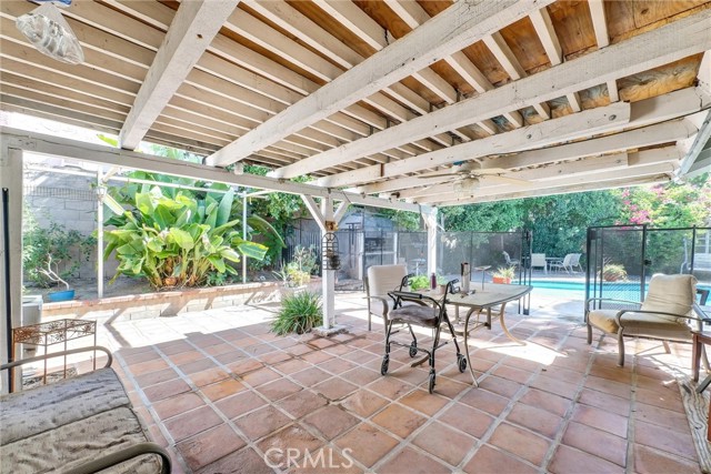 6765 Jadeite Avenue, Rancho Cucamonga CA: https://media.crmls.org/medias/c662f11f-4b17-448a-a073-dffac8f1ce43.jpg