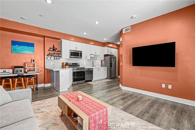 Detail Gallery Image 8 of 30 For 925 Madonna Rd #101,  San Luis Obispo,  CA 93405 - 2 Beds | 2 Baths