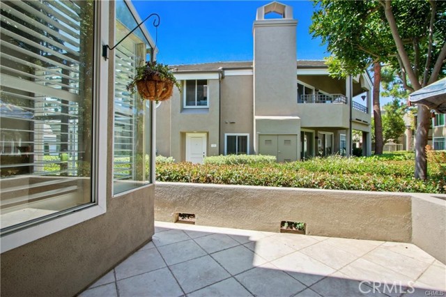 Detail Gallery Image 12 of 14 For 118 Baycrest Ct, Newport Beach,  CA 92660 - 3 Beds | 3 Baths