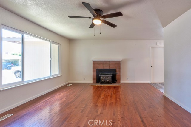 Detail Gallery Image 6 of 46 For 1101 Kensington Dr, Merced,  CA 95340 - 4 Beds | 2 Baths