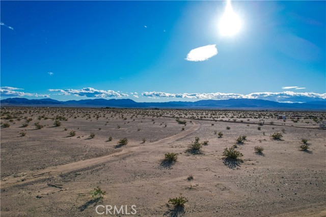 10 Naborly Road, Twentynine Palms, California 92277, ,Land,For Sale,10 Naborly Road,CRJT23131178