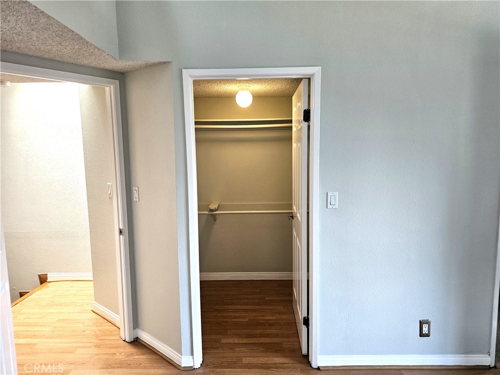 https://media.crmls.org/medias/c6658fbc-ac4b-4ca6-8b3a-5e93603b87f6.jpg?preset=X-Large