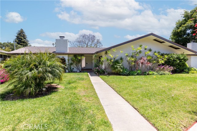 Detail Gallery Image 2 of 29 For 815 Cieneguitas Rd, Santa Barbara,  CA 93110 - 2 Beds | 2 Baths