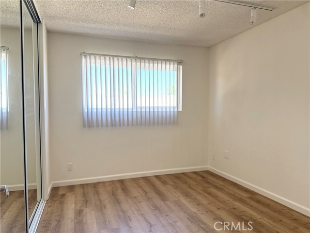 Detail Gallery Image 8 of 14 For 18657 Collins St #20,  Tarzana,  CA 91356 - 1 Beds | 1 Baths