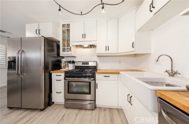 Detail Gallery Image 9 of 17 For 870 Falcon Ln, Redlands,  CA 92374 - 4 Beds | 2 Baths