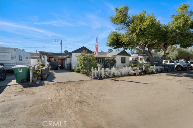 Detail Gallery Image 2 of 13 For 240 Prescott, Santa Maria,  CA 93455 - 3 Beds | 1/1 Baths