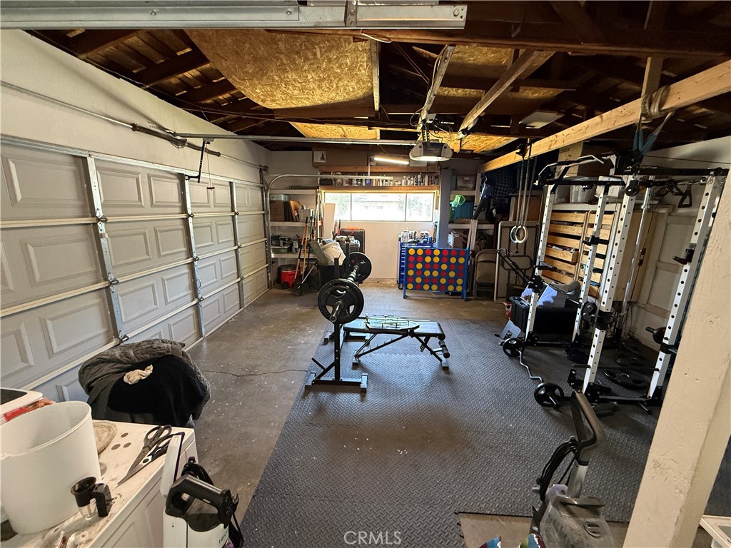 https://media.crmls.org/medias/c668098a-3891-4afe-98f8-9616d425818d.jpg?preset=X-Large
