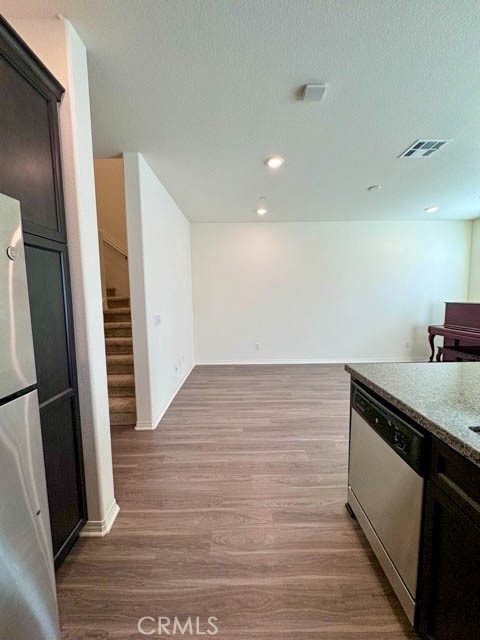 Detail Gallery Image 9 of 39 For 24139 Dolcetto Ave #501,  Murrieta,  CA 92562 - 3 Beds | 2/1 Baths