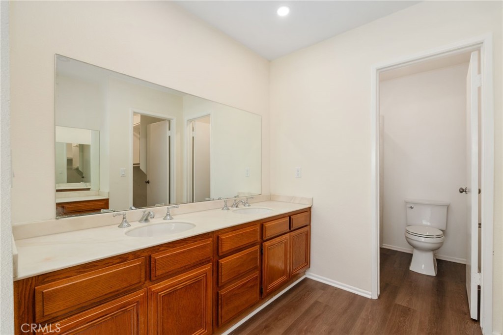 MLS #DW25227160 image #18