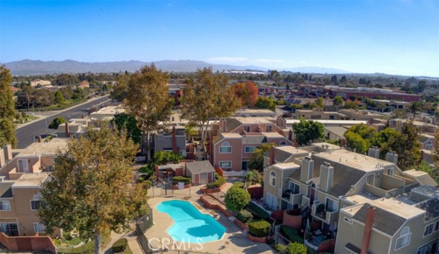 Detail Gallery Image 12 of 14 For 2409 Country, Santa Maria,  CA 93455 - 2 Beds | 2 Baths