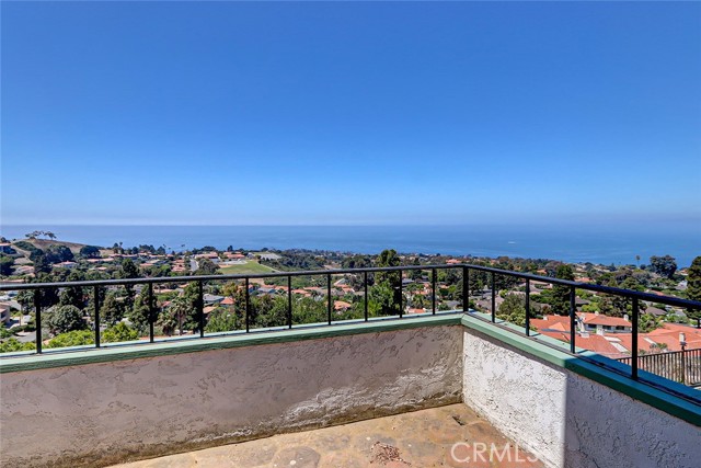 Detail Gallery Image 10 of 24 For 1501 via Coronel, Palos Verdes Estates,  CA 90274 - 6 Beds | 6 Baths