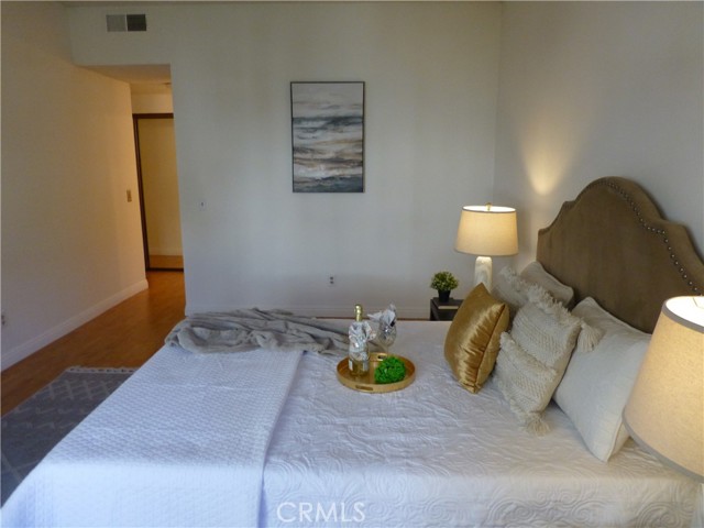 Detail Gallery Image 14 of 37 For 17914 Magnolia Bld #127,  Encino,  CA 91316 - 2 Beds | 2 Baths