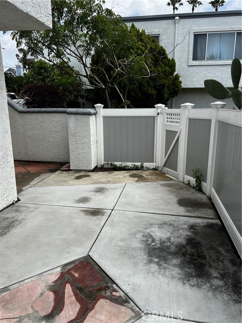 18511 Mayall Street, Northridge CA: https://media.crmls.org/medias/c66b2e91-e000-4c58-8b4a-b4c98425dd14.jpg