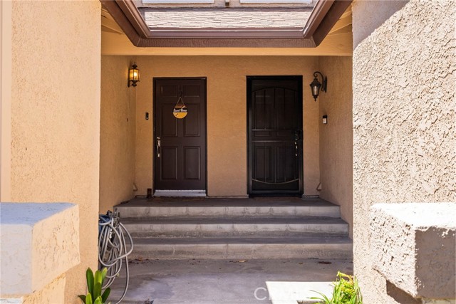 28341 Seco Canyon Road, Saugus CA: https://media.crmls.org/medias/c66bb1a6-9aa4-4a5a-a369-7a8108273f53.jpg