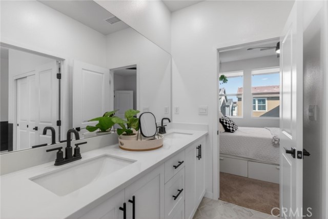 Detail Gallery Image 31 of 66 For 4059 Pomelo Dr, Corona,  CA 92883 - 4 Beds | 3 Baths