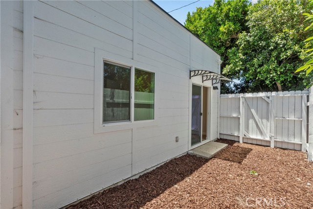 Detail Gallery Image 32 of 52 For 1745 W 39th St, Los Angeles,  CA 90062 - – Beds | – Baths