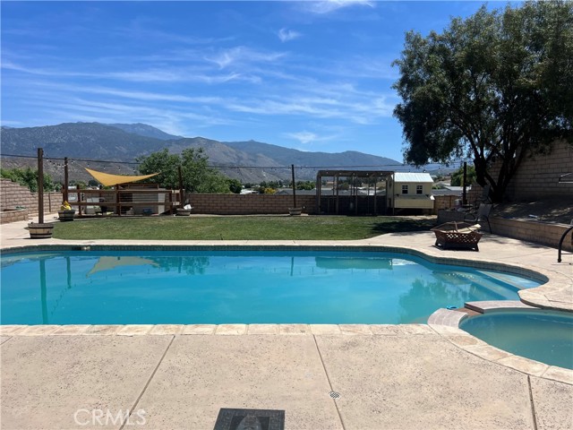 Detail Gallery Image 12 of 32 For 25886 Faircrest Cir, Hemet,  CA 92544 - 4 Beds | 2/1 Baths