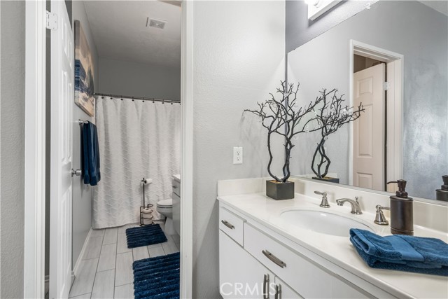 Detail Gallery Image 13 of 21 For 27620 Susan Beth Way #B,  Saugus,  CA 91350 - 2 Beds | 1 Baths