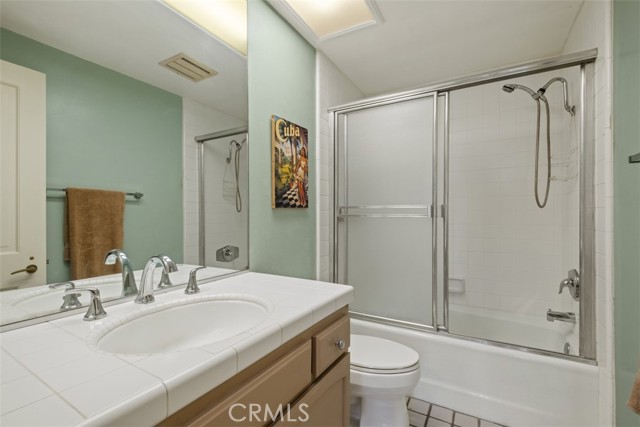 Detail Gallery Image 28 of 31 For 23 Ocean Vista, Newport Beach,  CA 92660 - 2 Beds | 2/1 Baths