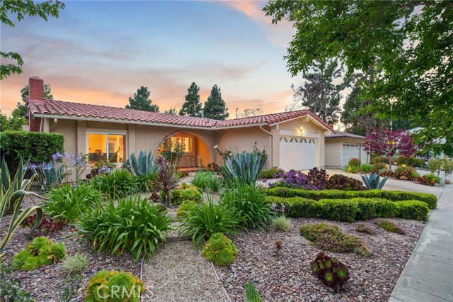 Detail Gallery Image 1 of 26 For 1105 Tulare Dr, Costa Mesa,  CA 92626 - 4 Beds | 2 Baths