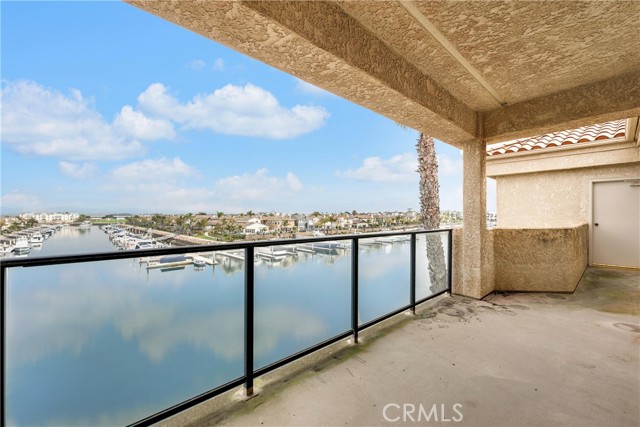 1740 Emerald Isle Way photo 2