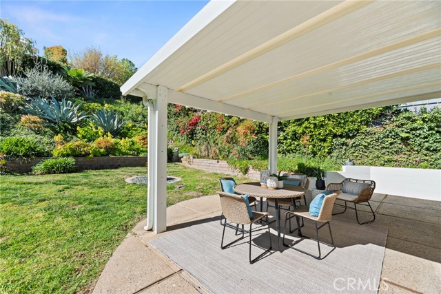 Detail Gallery Image 11 of 24 For 27011 Silver Moon Ln, Rancho Palos Verdes,  CA 90275 - 4 Beds | 3 Baths