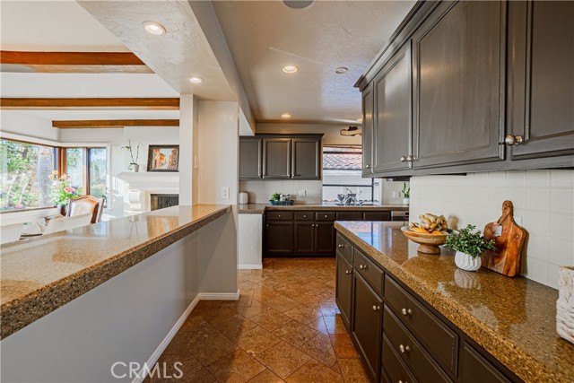 Kitchen/breakfast bar