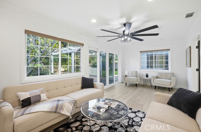 Detail Gallery Image 23 of 66 For 10232 Hialeah, Cypress,  CA 90630 - 5 Beds | 2/1 Baths