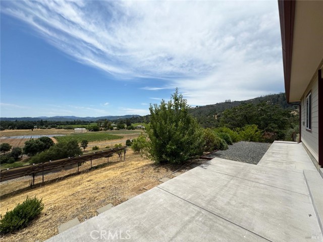 1910 Foothill Drive, Redwood Valley CA: https://media.crmls.org/medias/c6736ed7-92a8-45eb-b96f-19bddb036504.jpg