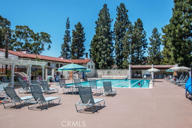 925 Ave Majorca, Laguna Woods CA: https://media.crmls.org/medias/c6751ba4-10cd-4900-be00-2a1c39cbdc10.jpg
