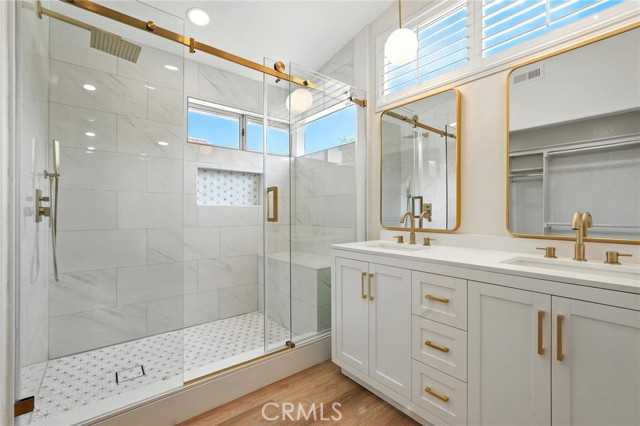 251 Royal Glen Drive, Fallbrook CA: https://media.crmls.org/medias/c675675a-691a-43e4-9601-6c54c3d09b69.jpg