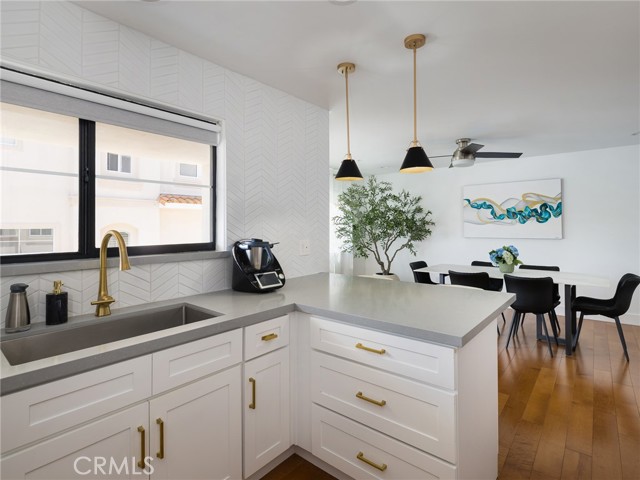 22477 Kent, Torrance CA: https://media.crmls.org/medias/c675e806-a63f-45ae-8ed1-9d9a8aff2416.jpg